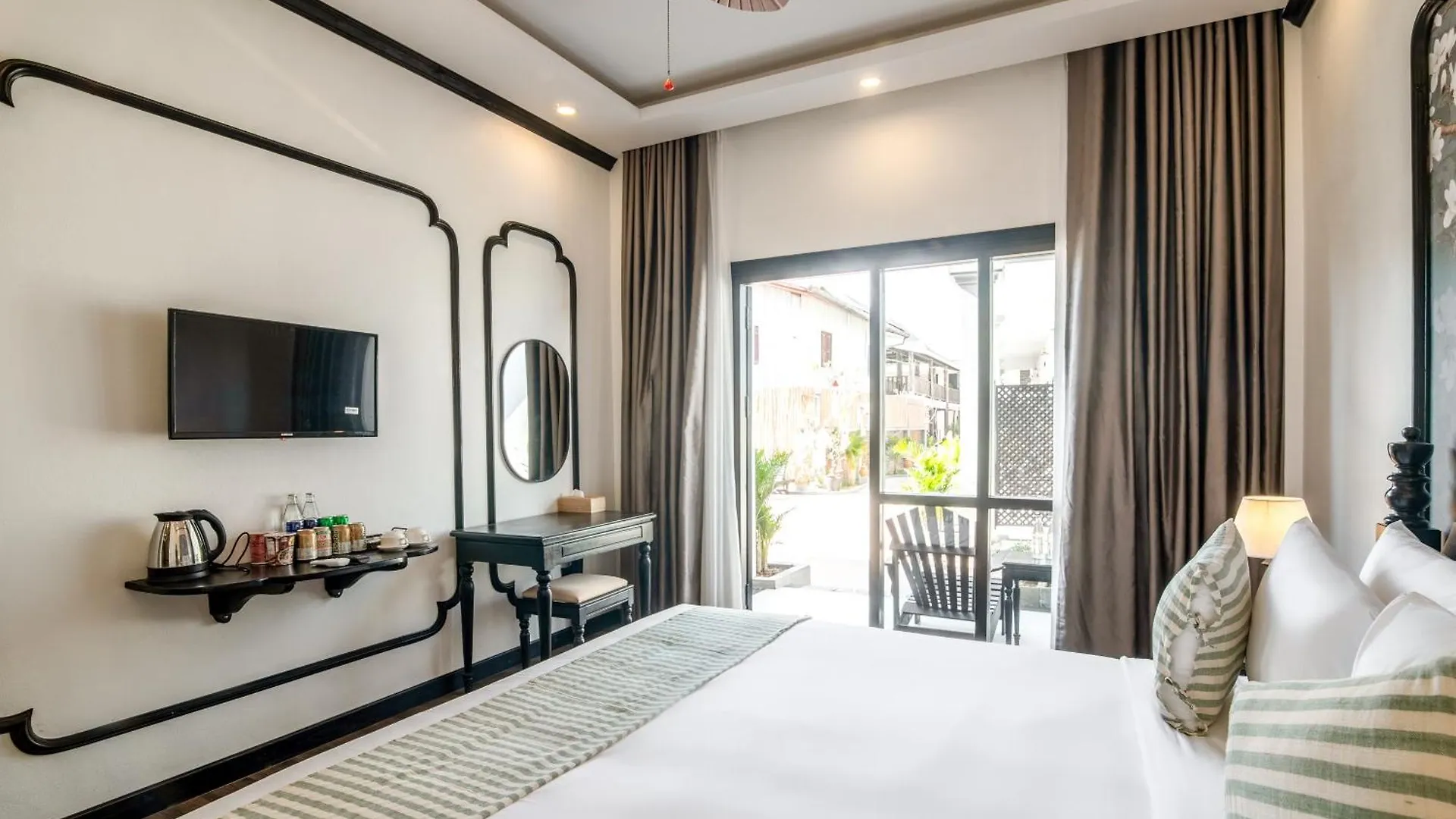 Luang Prabang Vang Luang Hotel  Luang Prabang