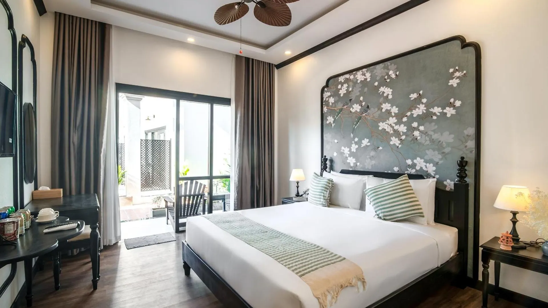 ****  Luang Prabang Vang Luang Hotel Laos